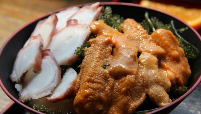 Uni, sea urchin and octopus lunch in Kourijima, Okinawa, Japan