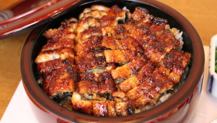 Grilled eel and rice dish that can be enjoyed in three ways